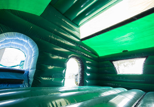 Overdekt maxi multifun groen springkussen in thema tractor met een glijbaan bestellen voor kinderen. Koop springkussens online bij JB Inflatables Nederland