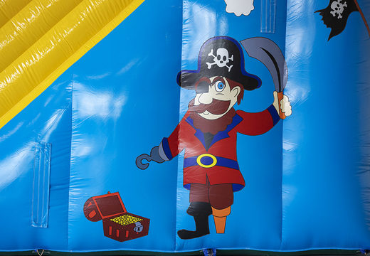 Haal uw opblaasbare piraten glijbaan met 3D-objecten online voor kids. Bestel opblaasbare glijbanen nu online bij JB Inflatables Nederland