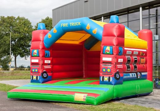 Super springkasteel overdekt kopen in brandweer thema voor kinderen. Koop springkastelen online bij JB Inflatables Nederland