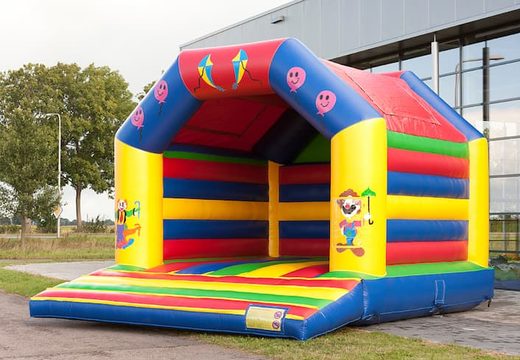 Circus super springkussen overdekt kopen met vrolijke kleuren en animaties voor kinderen. Koop springkussens online bij JB Inflatables Nederland