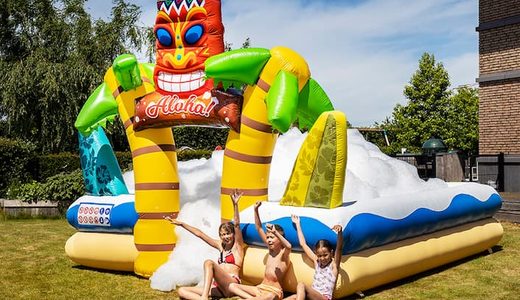 Bubble Park in thema Hawaii voor kinderen bestellen. Koop opblaasbare springkastelen online bij JB Inflatables Nederland