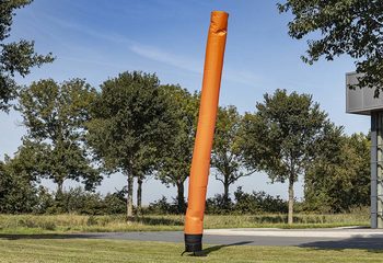 Opblaasbare skytube in 6 of 8 meter in oranje bestellen bij JB Inflatables Nederland. Koop standaard skytubes online bij JB Inflatables