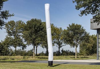 Koop opblaasbare 8m skydancer in het wit direct online bij JB Inflatables Nederland. Alle standaard opblaasbare airdancers worden razendsnel geleverd