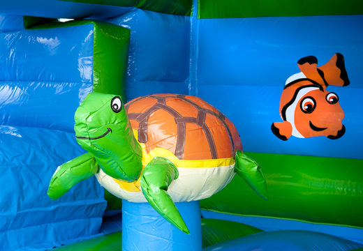 Koop voor kinderen een opblaasbaar multifun springkasteel met bovenop het dak een opvallend 3D object van een grote schildpad bij JB Inflatables Nederland. Bestel springkastelen online bij JB Inflatables Nederland