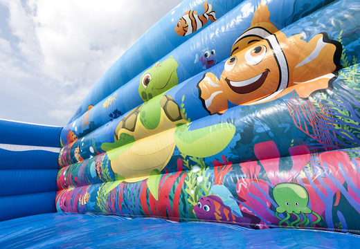 Seaworld inflatable glijbaan met grappige 3D-figuren en kleurrijke prints voor kids bestellen. Koop opblaasbare glijbanen nu online bij JB Inflatables Nederland