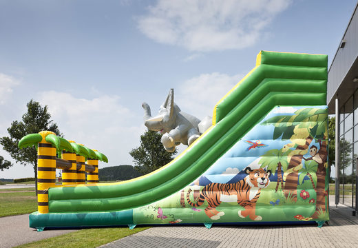 Haal uw inflatable glijbaan in jungleworld thema met grappige 3D-figuren en kleurrijke prints voor kinderen. Bestel opblaasbare glijbanen nu online bij JB Inflatables Nederland