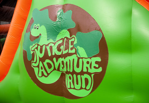 Jungle run 17m stormbaan met 7 spelelementen en kleurrijke objecten voor kids bestellen. Koop opblaasbare stormbanen nu online bij JB Inflatables Nederland