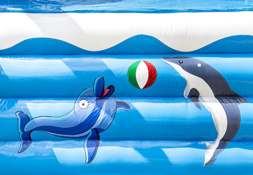 Bestel opblaasbaar multifun springkussen met dak in dolfijn met 3D objecten aan de bovenkant voor kids bij JB Inflatables Nederland. Koop springkussens online bij JB Inflatables Nederland