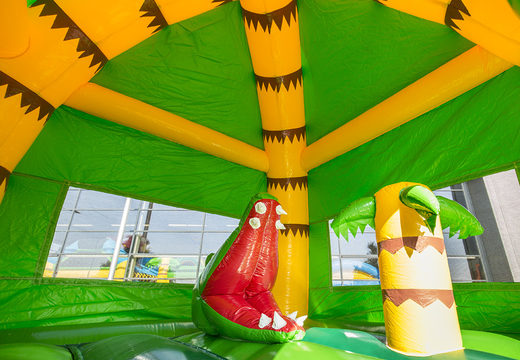 Overdekt multifun super springkasteel met glijbaan in thema krokodil bestellen voor kinderen. Koop springkastelen online bij JB Inflatables Nederland