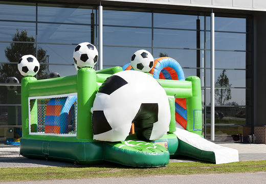 Koop middelmatig opblaasbare multiplay springkasteel in soccer thema met glijbaan voor kinderen. Bestel opblaasbare springkastelen online bij JB Inflatables Nederland
