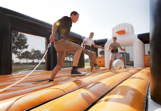 Inflatable multifunctionele sportarena voor verschillende soorten sportactiviteiten voor zowel jong als oud kopen. Bestel opblaasbare sportarena nu online bij JB Inflatables Nederland