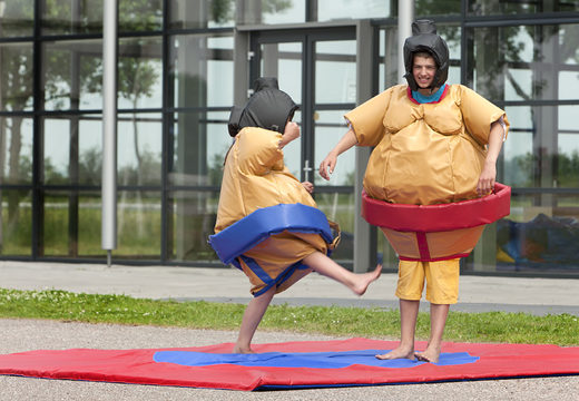 Koop opblaasbare sumopakken voor kinderen. Bestel springkussens online bij JB Inflatables Nederland