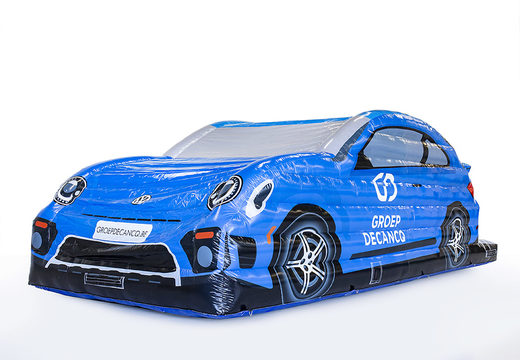 Maatwerk Volkswagen auto springkastelen in blauw zijn ideaal voor open dagen voor garages of ter promotie van een nieuwe serie. Bestel op maat gemaakte springkastelen bij JB Promotions Nederland