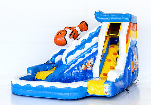 Groot opblaasbaar springkasteel met zwembad kopen in thema splashy clownvis nemo voor kinderen. Bestel springkastelen online bij JB Inflatables Nederland