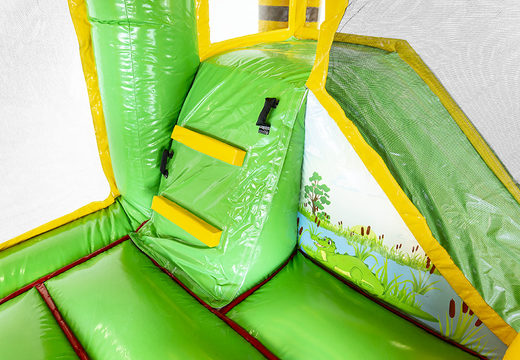 Multiplay L Jungleworld springkasteel met een glijbaan bestellen voor kinderen. Koop opblaasbare springkastelen online bij JB Inflatables Nederland