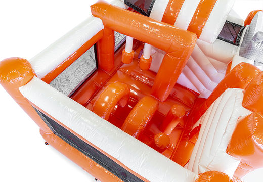 Opblaasbare maatwerk Supermarkt Multiplay met 3D bestellen bij JB Inflatables Nederland. Promotionele springkastelen in alle soorten en maten razendsnel op maat gemaakt