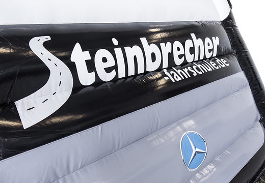 Bestel nu online op maat gemaakte zwart Steinbrecher fashrschule bus springkussen bij JB Promotions Nederland. Koop maatwerk opblaasbare luchtkussens in verschillende soorten en maten 