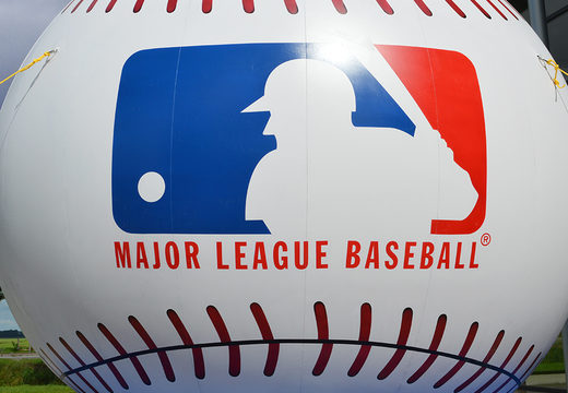 Koop een grote Mega Major League opblaasbare productvergroting Baseball. Bestel opblaasbare productvergrotingen nu online bij bij JB Inflatables Nederland