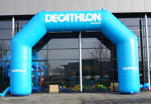 Op maat gemaakte decathlon opblaasbare start & finishboog kopen bij JB Promotions Nederland.  Reclamebogen in alle soorten en maten razendsnel op maat gemaakt