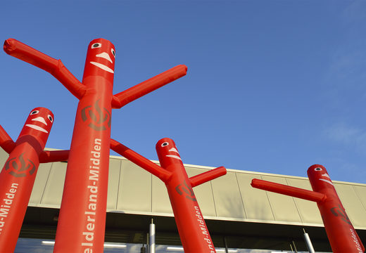 Koop gepersonaliseerde Brandweer Gelderland midden skydancer in de signaalkleur rood op maat bij JB Promotions Nederland. Promotionele inflatable tubes in alle soorten en maten razendsnel op maat gemaakt