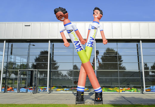 Maatwerk Sky Radio 3D skydancer opblaasbaar bestellen bij JB Inflatables Nederland. Vraag nu gratis ontwerp aan voor opblaasbare air dancer in eigen huisstijl