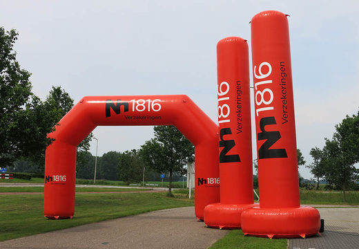 Koop gepersonaliseerde opblaasbare NH1816 verzekeringen reclameboog en pilaren voor promoties bij JB Inflatables Nederland online.  Bestel nu op maat gemaakte opblaasbare reclamebogen en pilaren