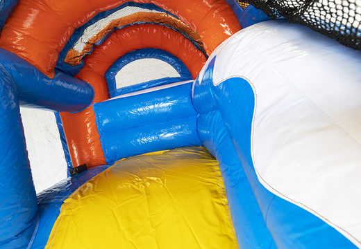 Jumpy Fun Piraat springkussen met een glijbaan bestellen voor kinderen. Koop opblaasbare springkussens online bij JB Inflatables Nederland