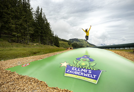 Airmountain in thema Ellmau in uw gegeven maat voor kinderen laten maken. Koop opblaasbare springbergen nu online bij JB Inflatables Nederland