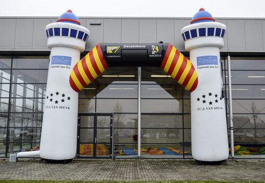 Koop gepersonaliseerde Derpbikers Egmond aan Zee reclamebogen voor evenementen bij JB Inflatables Nederland.  Bestel nu op maat gemaakte opblaasbare reclamebogen 