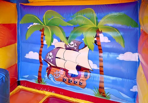 Midi multifun overdekt springkasteel met glijbaan kopen in thema piraat voor kinderen. Koop springkastelen online bij JB Inflatables Nederland