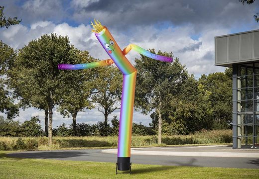 Koop nu de 6m skydancer in verticaal regenboogkleur online bij JB Inflatables Nederland. Alle standaard opblaasbare skydancers worden supersnel geleverd