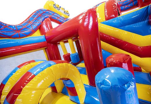 Koop middelmatig opblaasbare multiplay springkussen in rollercoaster thema met glijbaan voor kinderen. Bestel opblaasbare springkussens online bij JB Inflatables Nederland