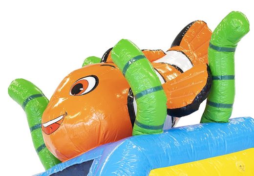 Waterglijbaan springkasteel in thema van seaworld kopen bij JB Inflatables Nederland. Bestel springkastelen online bij JB Inflatables Nederland