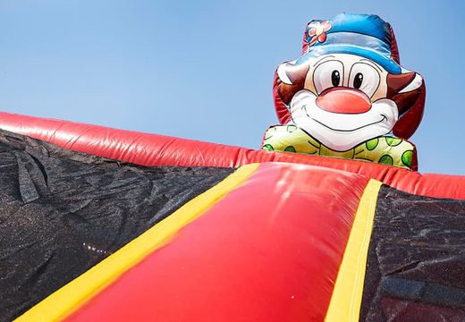 Circus luchtkussen met glijbanen, obstakelsn met leuke circus-themed prints bestellen voor kids. Koop luchtkussens online bij JB Inflatables Nederland 