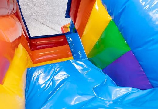 Klein springkussen met dak, glijbaan en badje in unicorn thema bestellen bij JB Inflatables Nederland. Koop springkussens online bij JB Inflatables Nederland