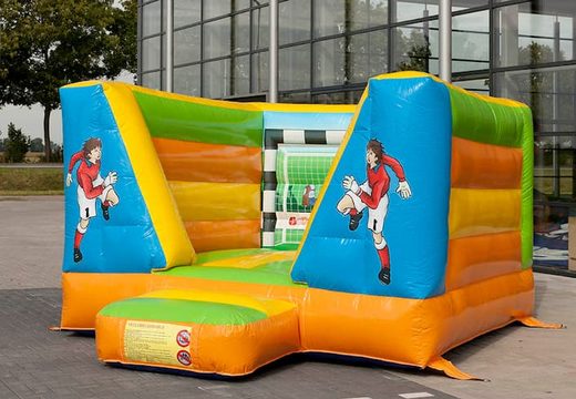 Klein open springkasteel kopen in thema voetbal voor kinderen. Koop springkastelen online bij JB Inflatables Nederland