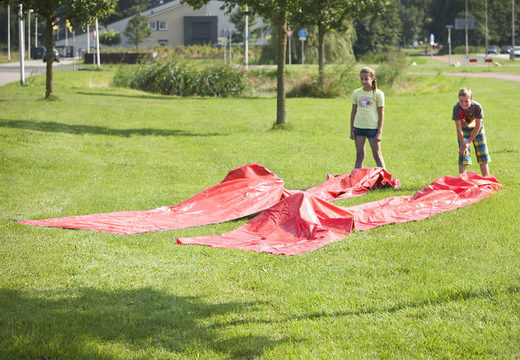 Rode kruiptunnel voor zowel oud als jong kopen. Bestel opblaasbare zeskamp artikelen online bij JB Inflatables Nederland