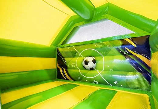 Opblaasbaar springkussen met glijbaan in voetbal thema te koop voor kinderen