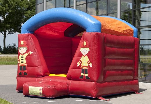 Opblaasbaar springkasteel overdekt in het rood met brandweer thema te koop voor kinderen