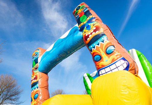 Waterglijbaan in thema Hawaii bestellen voor kinderen. Koop Drop and Slide nu online bij JB Inflatables Nederland
