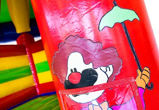 Super springkasteel overdekt kopen in carrousel circus thema voor kinderen. Koop springkussen online bij JB Inflatables Nederland