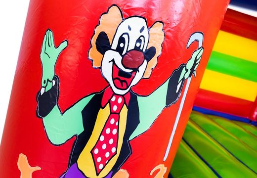Groot overdekt springkasteel kopen in thema carrousel circus voor kinderen. Bestel springkussens online bij JB Inflatables Nederland